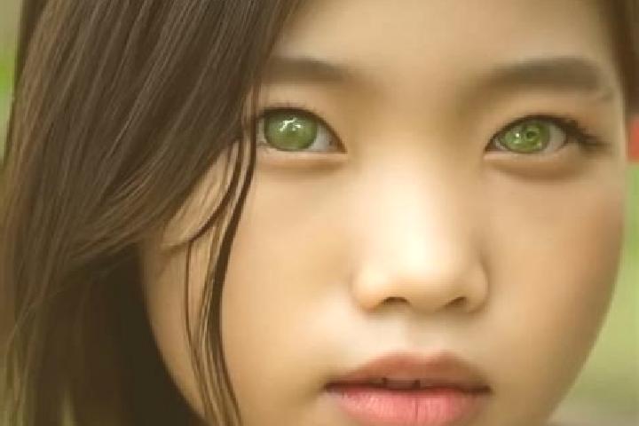 Grace, 26, a black green-eyed asian companion based in Tangjiafang. Offering CIM, Tantra, BDSM. Available for incall and outcall, overnight bookings available.