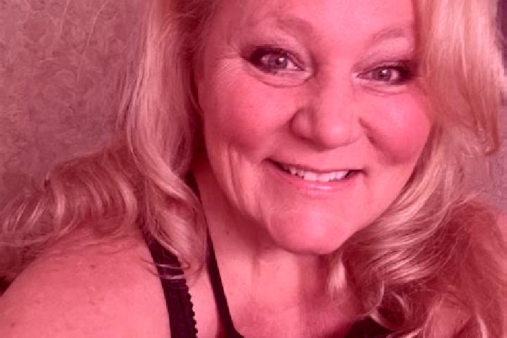 Grace, 26 — Escort in Salineville, United States