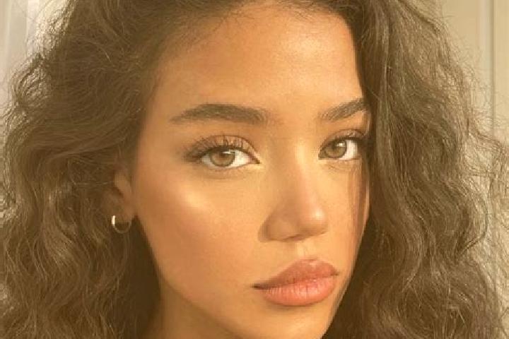 Grace, 27, a black brown-eyed mixed companion based in Courson-Monteloup. Offering CIM, Deep French Kissing, Roleplay. Available for incall and outcall, day ...