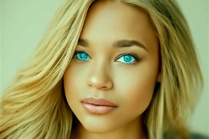Grace, 27, a red blue-eyed latina companion based in Storkau. Offering A-Level, Travel Companion, CIM. Available for incall and outcall, day and evening dates.