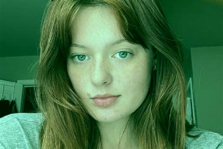 Grace, 28, a auburn grey-eyed ebony companion based in Country Hills West. Offering Striptease, Erotic Massage, A-Level, Girlfriend Experience. Available for...