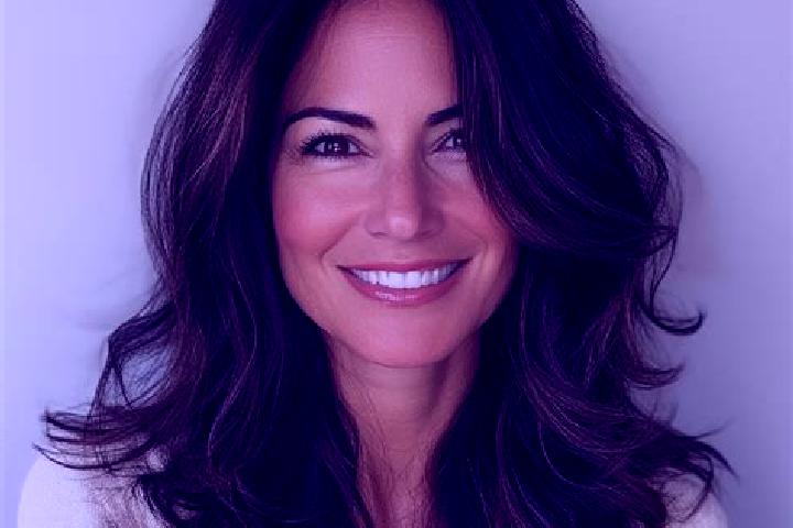 Grace, 28, a brunette dark-eyed middle eastern companion based in La Villedieu-du-Clain. Offering 69, Couples, Duos, Roleplay. Available for incall and outca...