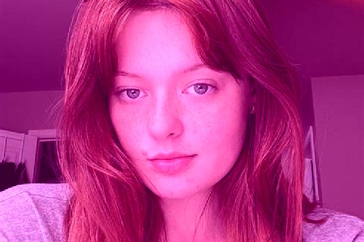 Grace, 28, a red grey-eyed mixed companion based in Rosewater. Offering A-Level, Deep French Kissing. Available for incall and outcall, day and evening dates.