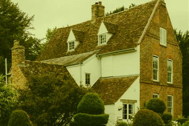 Grace, 29, a chestnut grey-eyed caucasian companion based in Hemingford Grey. Offering Party Girl, Duos, Erotic Massage. Available for incall and outcall, ov...