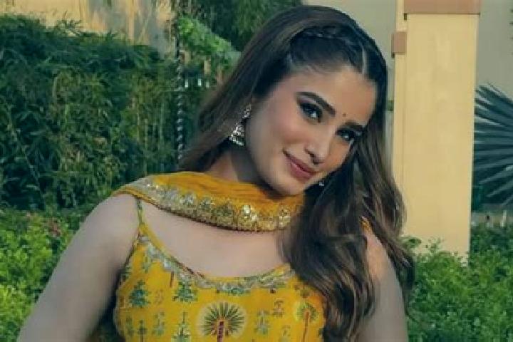 Grace, 29 — Escort in Tandoni, India