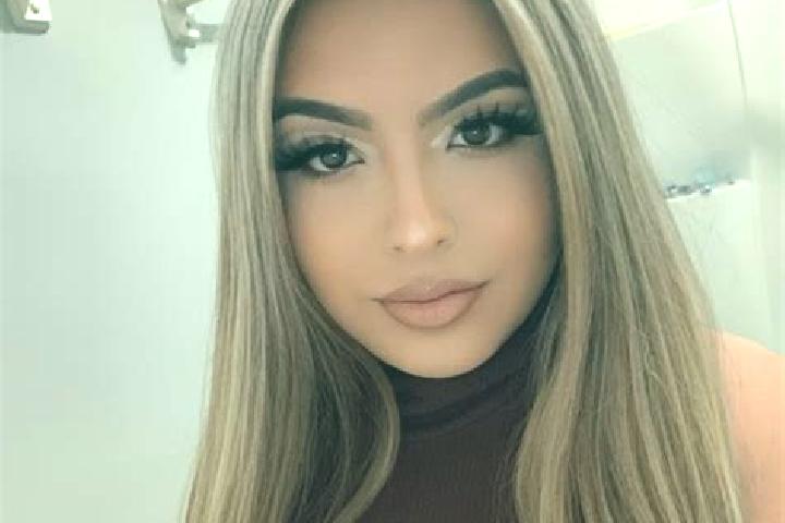 Grace, 30, a blonde brown-eyed latina companion based in Dorfulija. Offering Striptease, Duos, Massage. Available for incall and outcall, day and evening dates.
