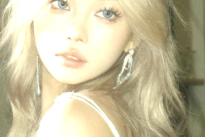 Grace, 31, a blonde grey-eyed asian companion based in Pindoba. Offering Party Girl, Dinner Date, Prostate Massage, Roleplay. Available for incall and outcal...