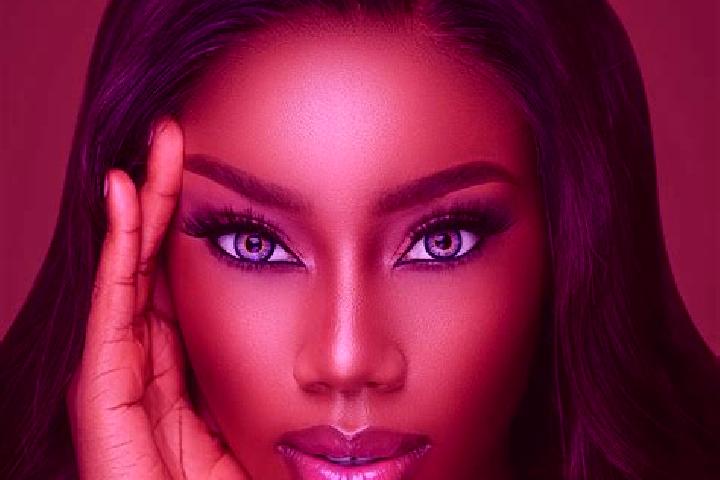 Grace, 31, a chestnut blue-eyed ebony companion based in Bilovice. Offering Erotic Massage, Travel Companion, OWO, Dinner Date. Available for incall and outc...