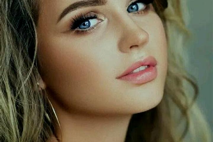 Grace, 31, a dark blonde blue-eyed mediterranean companion based in Borlu. Offering 69, OWO, Couples, Girlfriend Experience, Prostate Massage. Available for ...