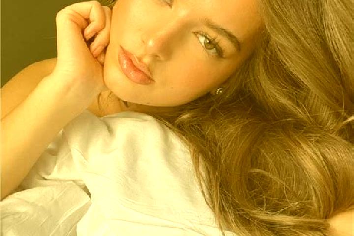 Grace, 32, a chestnut dark-eyed latina companion based in Labo. Offering 69, Travel Companion, Fetish, Dinner Date. Available for incall and outcall, day and...