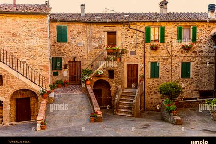 Grace, 32 — Escort in Monticiano, Italy