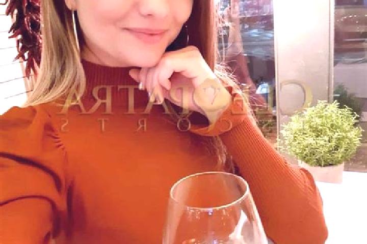 Grace, 34, a blonde grey-eyed latina companion based in Guignicourt. Offering OWO, Dinner Date, Striptease. Available for incall and outcall, day and evening...