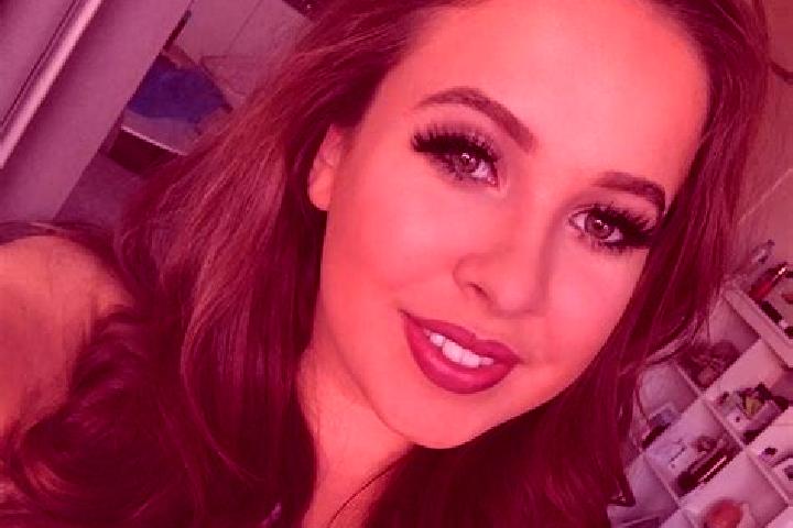 Grace, 34, a red brown-eyed european companion based in Kremnica. Offering GFE, Striptease, Girlfriend Experience, Erotic Massage. Available for incall and o...