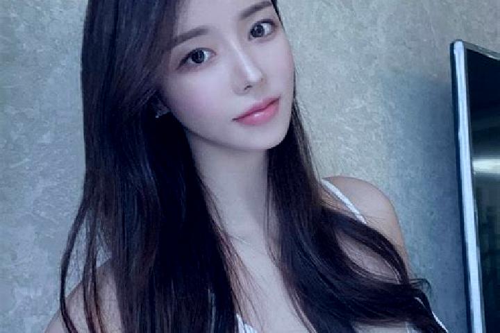 Grace, 34 — Escort in Dijiahe, China