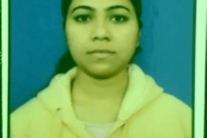 Grace, 34 — Escort in Mahgawan, India