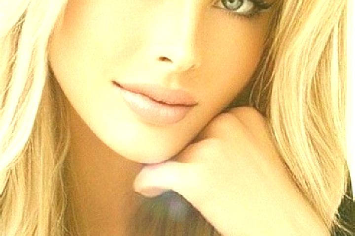 Grace, 35, a dark blonde blue-eyed caucasian companion based in Hajos. Offering Party Girl, Striptease, 69. Available for incall and outcall, day and evening...