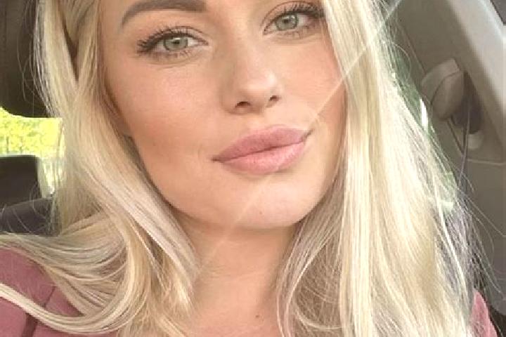Grace, 36, a blonde hazel-eyed caucasian companion based in Dingley Village. Offering 69, Fetish, Couples. Available for incall and outcall, overnight bookin...