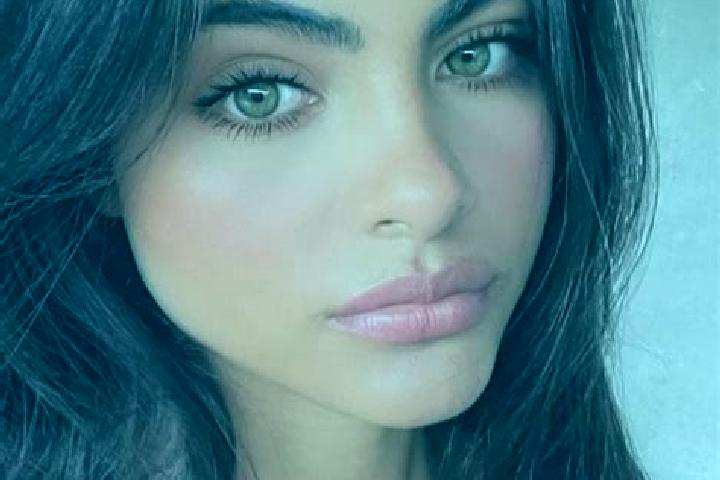 Grace, 36, a chestnut grey-eyed indian companion based in Wagrain. Offering Domination, Striptease, Fetish, OWO. Available for incall and outcall, day and ev...