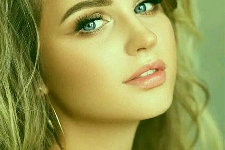 Grace, 36, a dark blonde blue-eyed slavic companion based in Hosha ya. Offering Deep French Kissing, GFE, Couples. Available for incall and outcall, day and ...
