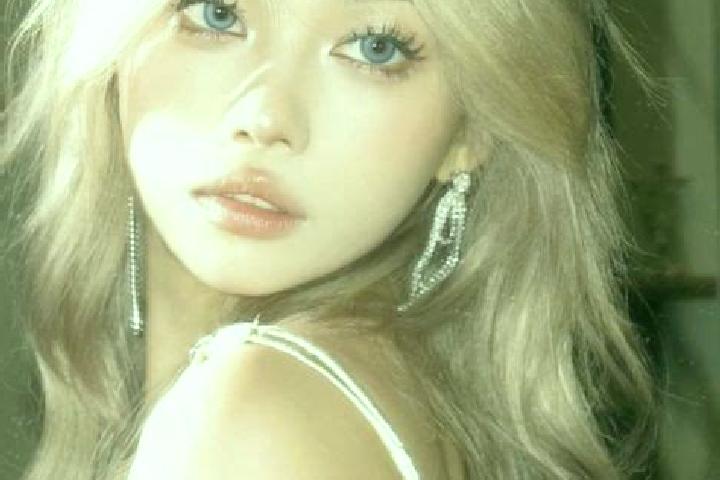 Grace, 37, a blonde dark-eyed asian companion based in Millanes. Offering Girlfriend Experience, Couples, GFE, BDSM. Available for incall and outcall, overni...