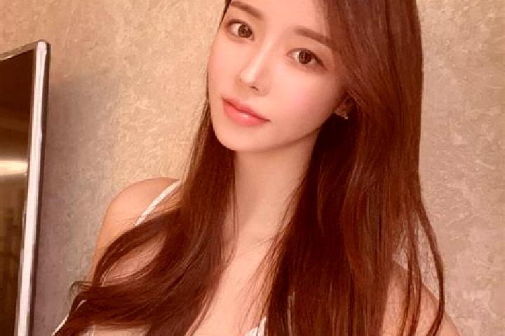 Grace, 37 — Escort in Lixiqiao, China