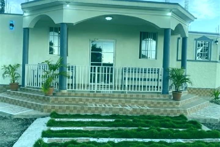 Grace, 37 — Escort in Pignon, Haiti