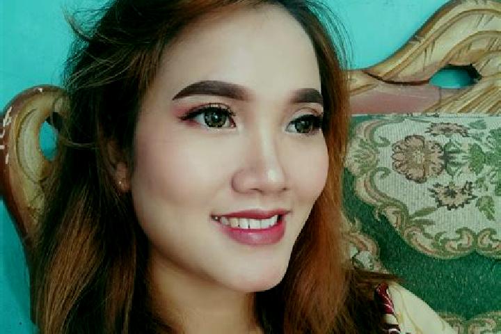 Grace, 37 — Escort in Tompasobaru, Indonesia