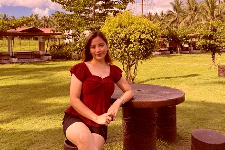 Grace, 39 — Escort in Cabacungan, Philippines