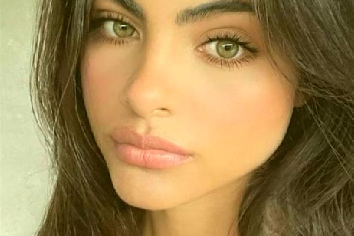 Hannah, 20, a black hazel-eyed indian companion based in Laconnex. Offering BDSM, Tantra, A-Level, Duos. Available for incall and outcall, overnight bookings...
