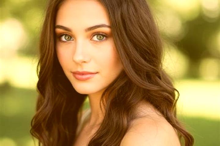 Hannah, 20, a brunette hazel-eyed european companion based in Bull Creek. Offering Couples, Travel Companion, Domination. Available for incall and outcall, o...