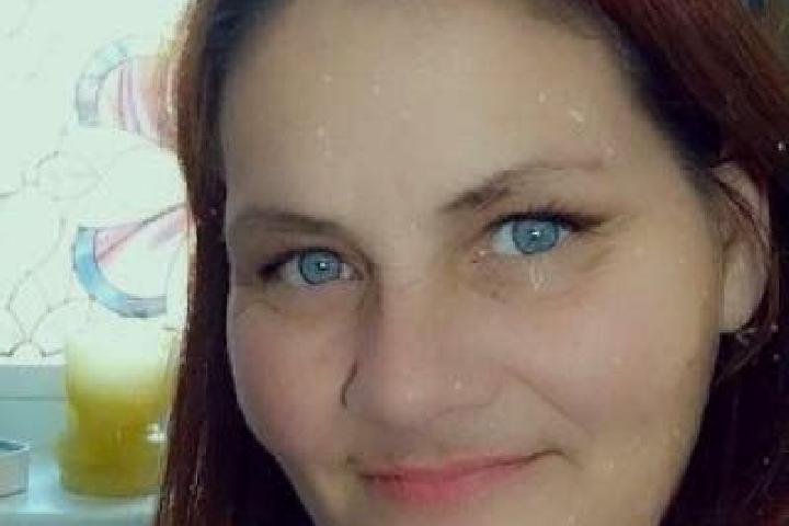 Hannah, 20, a red dark-eyed mediterranean companion based in San Miguel Tecolacio. Offering Fetish, Overnight, BDSM. Available for incall and outcall, day an...