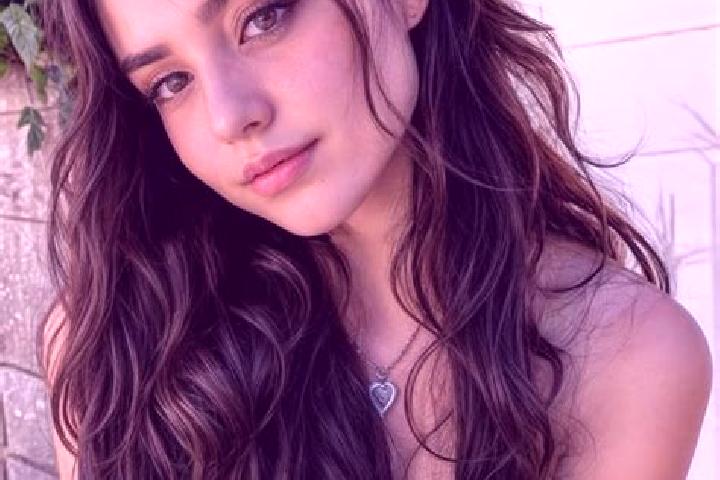 Hannah, 20, a red hazel-eyed latina companion based in Bela pod Bezdezem. Offering A-Level, Party Girl, Roleplay. Available for incall and outcall, day and e...