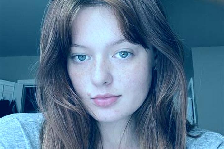 Hannah, 21, a auburn grey-eyed caucasian companion based in Grand-Case. Offering Fetish, Deep French Kissing, A-Level, Overnight. Available for incall and ou...