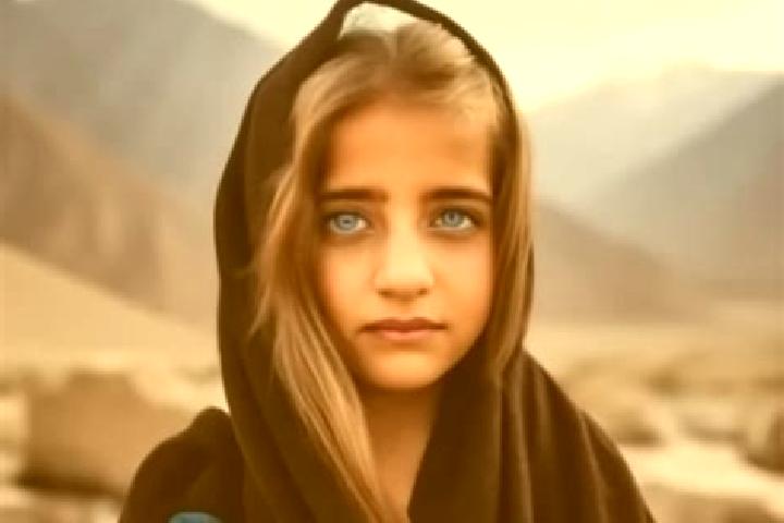 Hannah, 21, a blonde brown-eyed middle eastern companion based in Okunevka. Offering Girlfriend Experience, Travel Companion, Overnight, OWO, Erotic Massage....