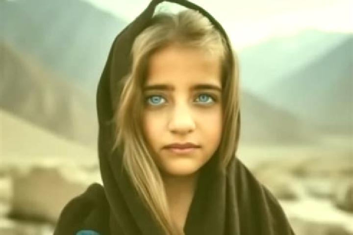 Hannah, 21, a blonde grey-eyed middle eastern companion based in Scionzier. Offering Roleplay, Girlfriend Experience, Massage. Available for incall and outca...
