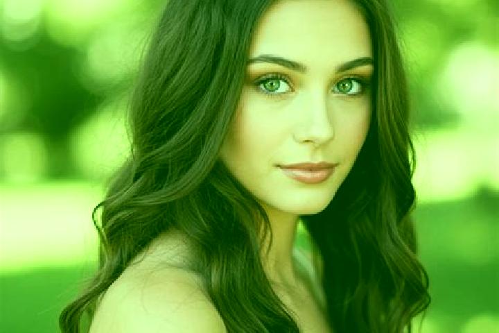 Hannah, 21, a brunette hazel-eyed latina companion based in Mansar. Offering Striptease, Domination, A-Level, Erotic Massage. Available for incall and outcal...