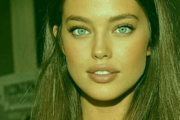 Hannah, 21, a chestnut green-eyed mediterranean companion based in Andros. Offering Deep French Kissing, Erotic Massage, Striptease. Available for incall and...