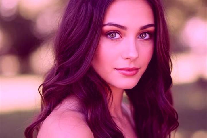 Hannah, 21, a chestnut hazel-eyed mixed companion based in Elivala. Offering 69, Party Girl, Travel Companion. Available for incall and outcall, day and even...