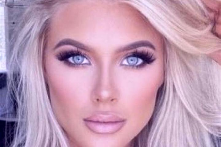 Hannah, 21, a platinum blonde amber-eyed ebony companion based in La Granada. Offering Massage, Duos, Erotic Massage. Available for incall and outcall, day a...