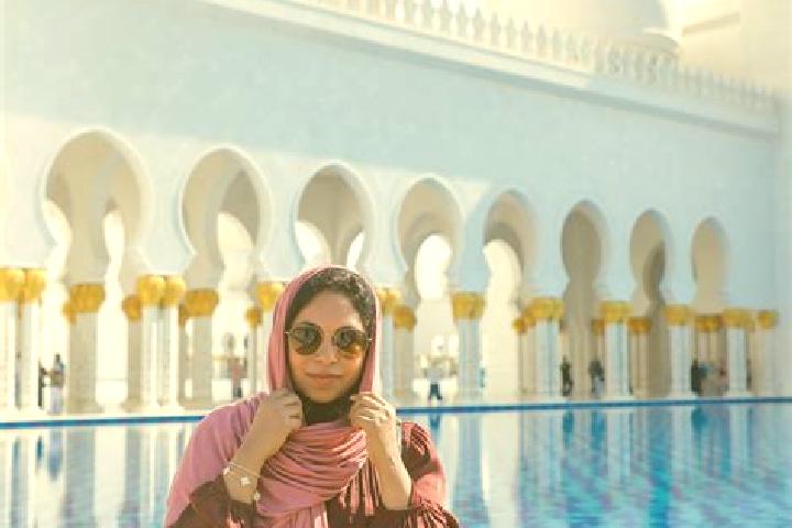 Hannah, 21 — Escort in Abu Dabos, Iran