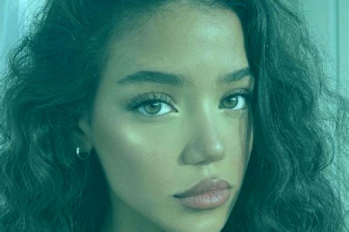 Hannah, 22, a black brown-eyed mediterranean companion based in Kerpen. Offering OWO, Duos, Dinner Date, Travel Companion, Fetish. Available for incall and o...