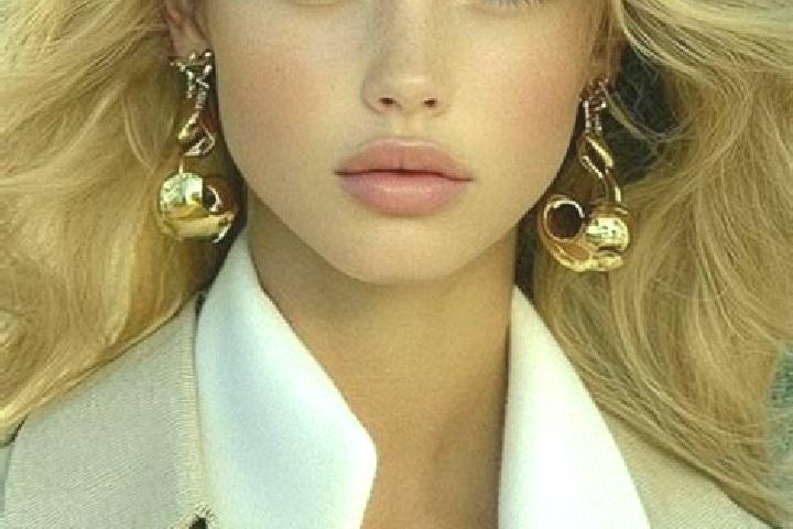 Hannah, 22, a blonde grey-eyed indian companion based in Faya-Largeau. Offering Dinner Date, Duos, CIM. Available for incall and outcall, day and evening dates.