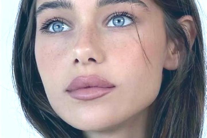 Hannah, 22, a brunette brown-eyed european companion based in Valyra. Offering Deep French Kissing, Fetish, 69. Available for incall and outcall, day and eve...