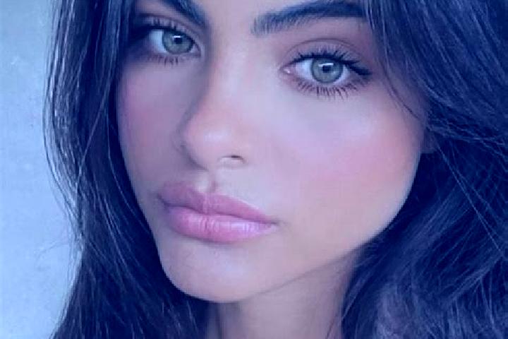 Hannah, 23, a black hazel-eyed caribbean companion based in Hornsyld. Offering Deep French Kissing, Dinner Date, Fetish, OWO. Available for incall and outcal...