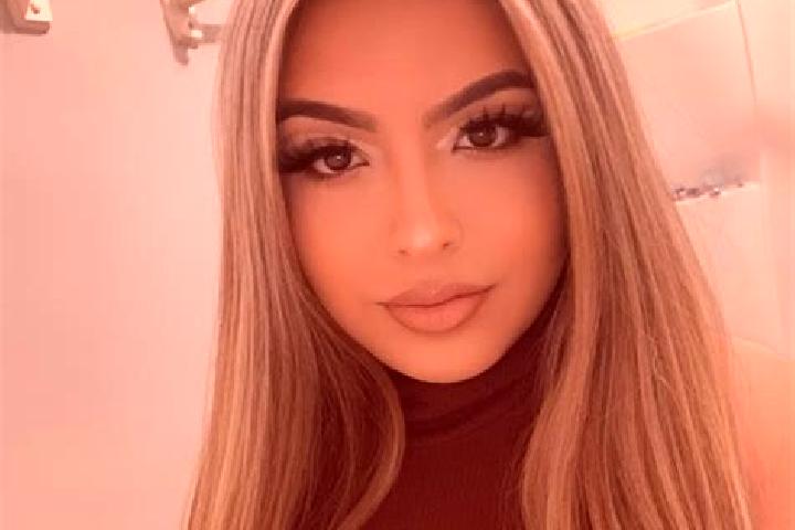 Hannah, 23, a blonde amber-eyed latina companion based in San Agustin Buenavista. Offering Erotic Massage, Deep French Kissing, Striptease, OWO. Available fo...