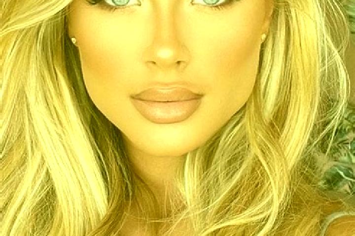Hannah, 23, a blonde blue-eyed latina companion based in Vilar de Andorinho. Offering Dinner Date, Massage, GFE, A-Level. Available for incall and outcall, d...