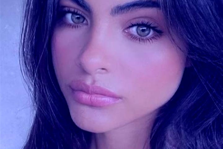 Hannah, 23, a brunette amber-eyed middle eastern companion based in Pernitz. Offering OWO, Tantra, Striptease, Party Girl, Fetish. Available for incall and o...