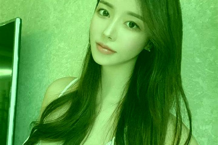 Hannah, 23 — Escort in Pyoksong-up, North Korea