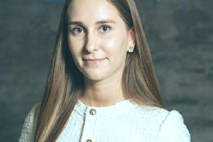 Hannah, 23 — Escort in Ternova, Ukraine