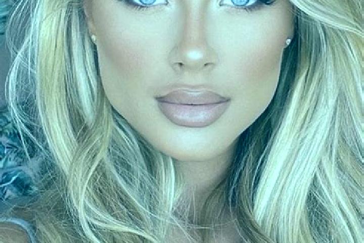 Hannah, 24, a blonde blue-eyed latina companion based in Userin. Offering Party Girl, Roleplay, Overnight. Available for incall and outcall, overnight bookin...